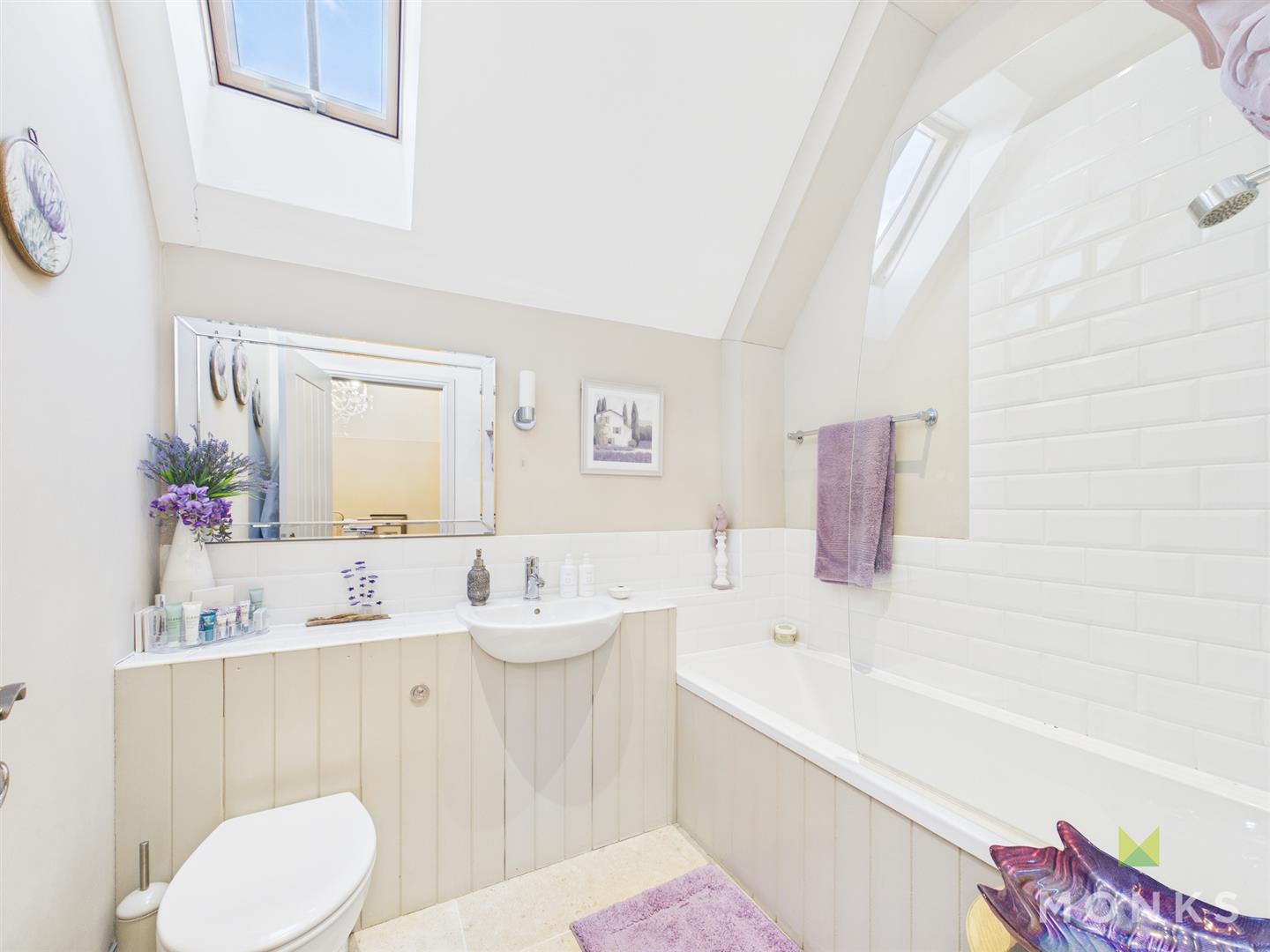 17 Penrhos Court, Whittington, SY11 4FA For Sale